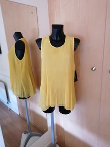 Women's Top Nwt Zara Size L