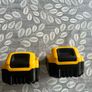 2 dewalt 5ah battery Image 2