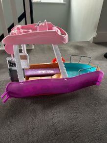 Barbie Boat and extra accessories