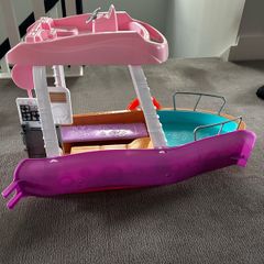 Barbie Boat and extra accessories