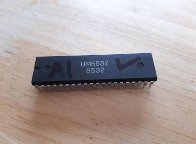 Atari Vcs 2600 Riot 6532 Co10750 Ic