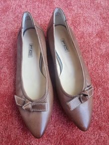 Lovely brown leather shoes by Paul Green