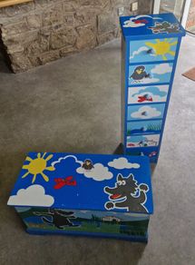 Toy storage (chest & drawers)