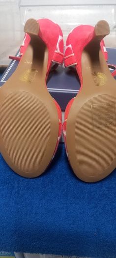 Ladies shoes