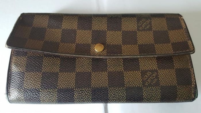 Louis Vuitton  Purse