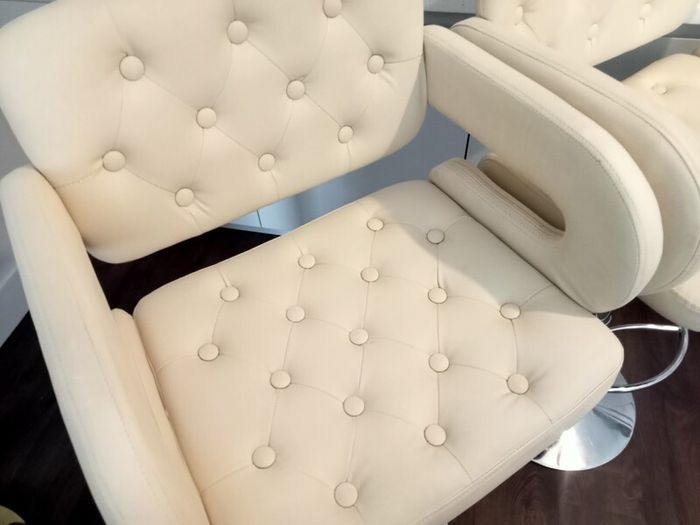 2 Bar Stools