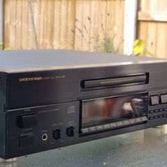 Onkyo integra CD player DX-6750