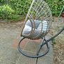 Swinging Egg Chair Image 3