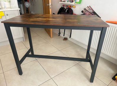 bar table