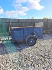 Trailer 8x4 high sides and loading ramp  good solid trailer light to tow