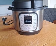 Instant Pot Pressure Cooker