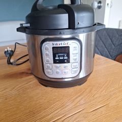 Instant Pot Pressure Cooker