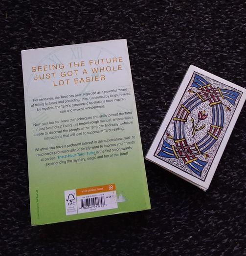 The 2 Hour Tarot Tutor and Deck of Tarot Cards