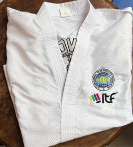 Taekwondo suit