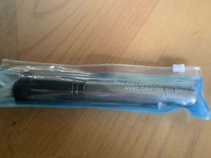 QUO  BB/CC Application Brush