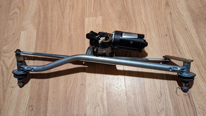 BMW E46 Wiper Motor and Linkage