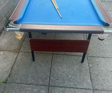Free snooker Table