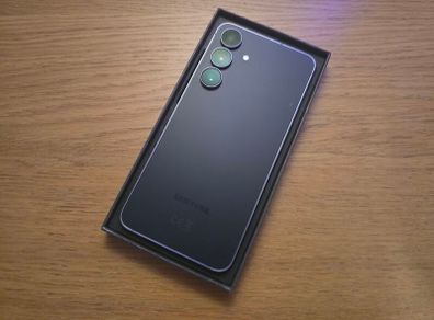 Samsung S25 FE Unlocked