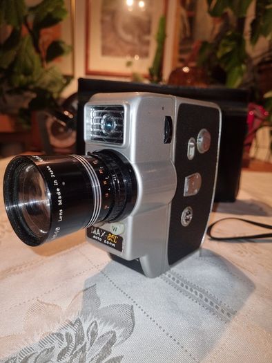 URIU SEIKI Cinemax-85E Auto Zoom 8mm