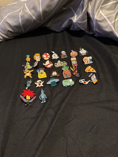 random pins