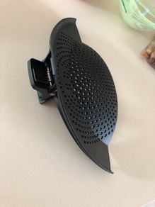 Clip on strainer