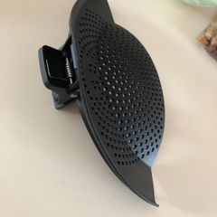 Clip on strainer