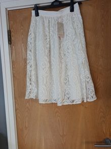 Monsoon Ivory  Skirt. S.10   B.N.W.T.