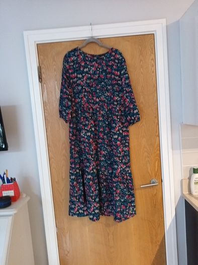 New Look Dress.  S. 14.