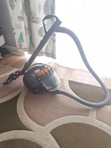 Dyson Big Ball Multi Floor Canister Vacuum Excellent Condition