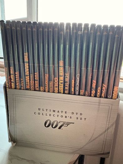 007 Ultimate DVD collectors set