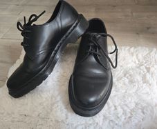 Ladies Dr Martens shoes