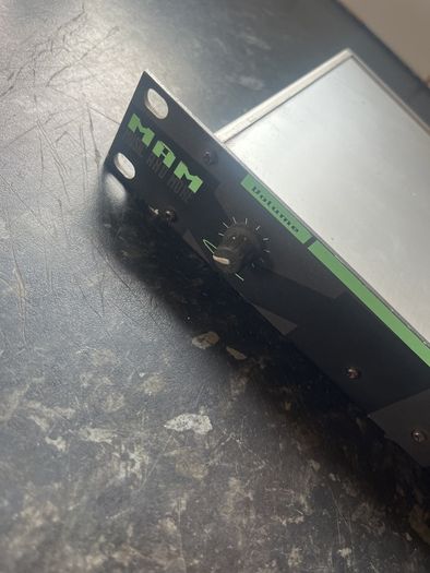 Mam pa100 studio amplifier