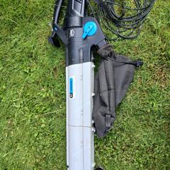 Leaf hoover