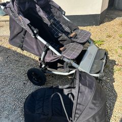 Mountain buggy duet