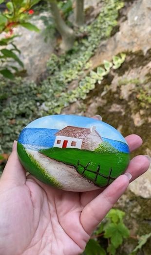 Handpainted Thatched Cottage Rock
