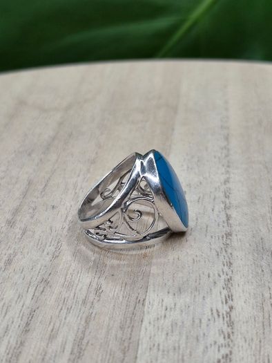 Irish Made Solid Sterling Silver Faux Turquoise Oval Statement Ring 925 Size N / 17.4mm