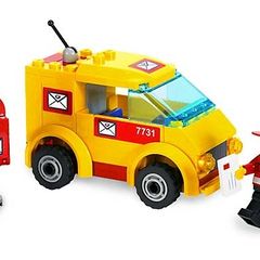 Lego City 7731: Mail Van (2008) 100% Complete (NO BOX)
