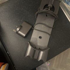 Dyson v7 charger and wall mount