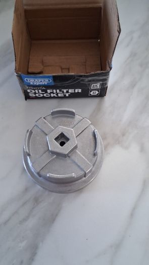 Oil filter socket