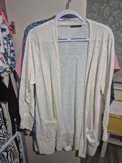 Clothes size 20/22