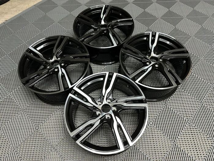 18 19" Inch Volvo R Design Alloy Wheels 5x108 S60 V40 V60 V70 XC60 XC70 XC90 Cross Country