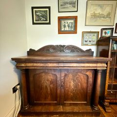 Antique Mahogany Veneer Sideboard / Chiffonier