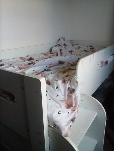 Midi bed