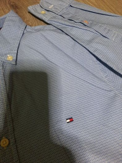 blue Tommy hilfiger shirt