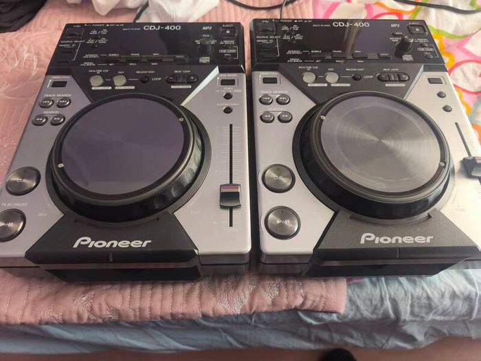 pair of cdj 400