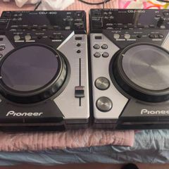 pair of cdj 400