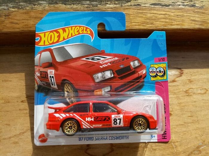 Hot Wheels '87 Ford Sierra Cosworth Red Short Card