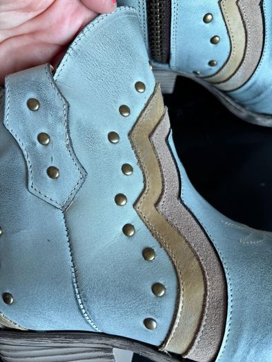 Ladies Cowboy boots