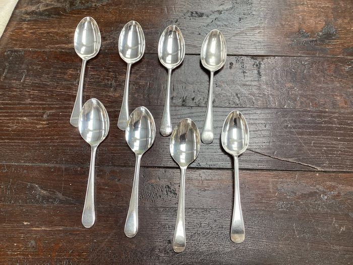 Set of 8 Vintage Silver Plated Dessert Spoons Old English Pattern