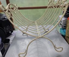 Decorative Cream Metal Magazine Rack